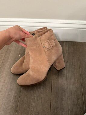 Lord and Taylor Boots